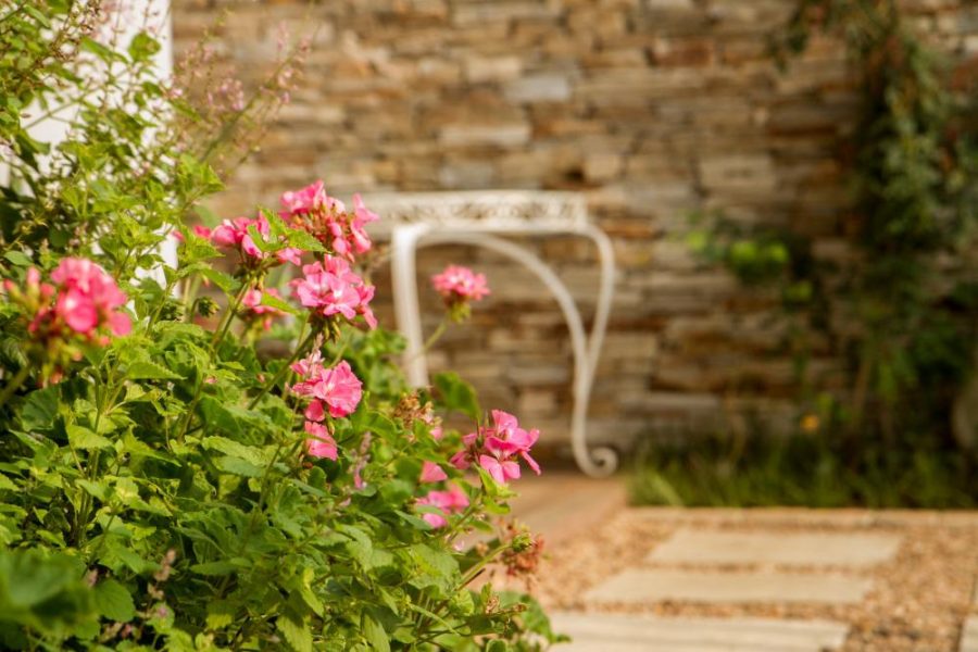 Garden Services Ballito - Landscaping | Paving | Irrigation. Eco Balance Landscapes excels at indigenous horticulture design and maintenance.