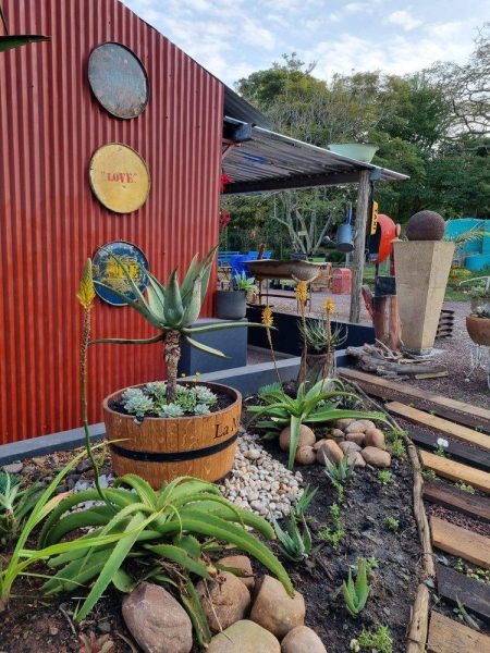 Garden Services Ballito - Landscaping | Paving | Irrigation. Eco Balance Landscapes excels at indigenous horticulture design and maintenance.